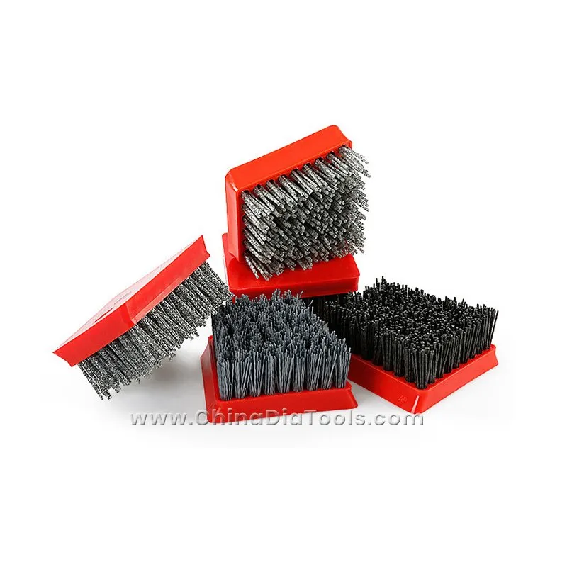 Frankfurt Diamond Brush